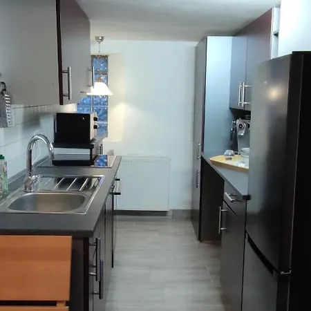 Ferienhaus - Bis 8 Personen - Tiere Erl. - Blick Auf Die Mosel Μόζελκερν