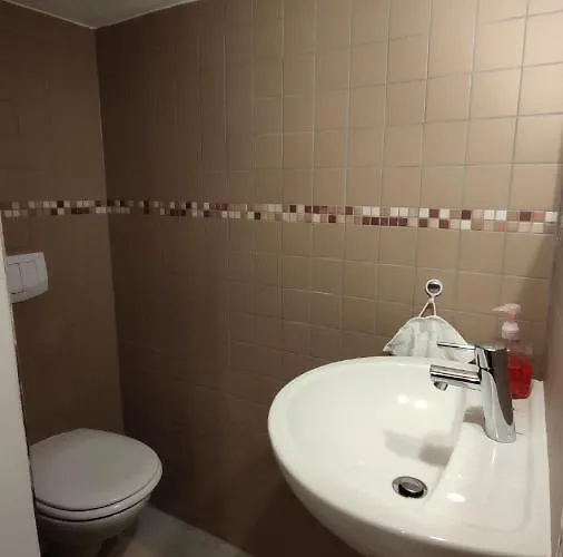 Ferienhaus - Bis 8 Personen - Tiere Erl. - Blick Auf Die Mosel * Moselkern