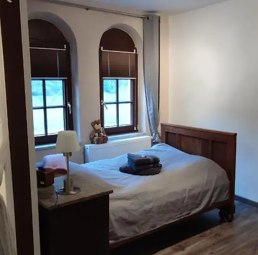 Ferienhaus - Bis 8 Personen - Tiere Erl. - Blick Auf Die Mosel * Moselkern